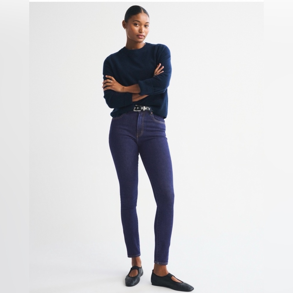 Abercrombie & Fitch The Super Skinny Ankle High Rise (26L)